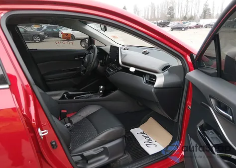 2020 Toyota C-Hr Limited from USA, damaged, VIN JTNKHMBX4L1079380